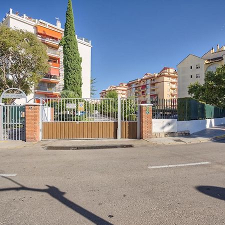 Sur Suites Alhambra Фуeнхирола Екстериор снимка