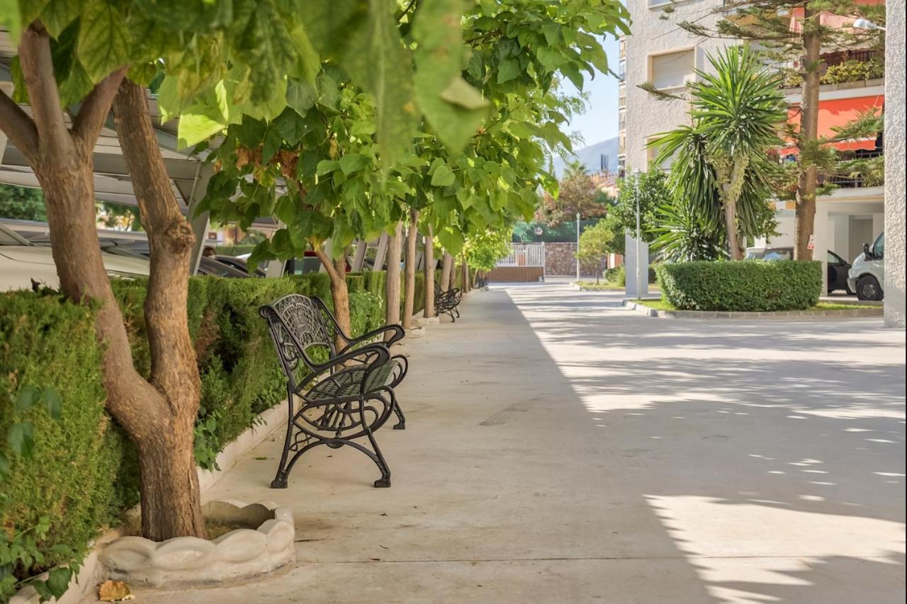 Sur Suites Alhambra Фуeнхирола Екстериор снимка