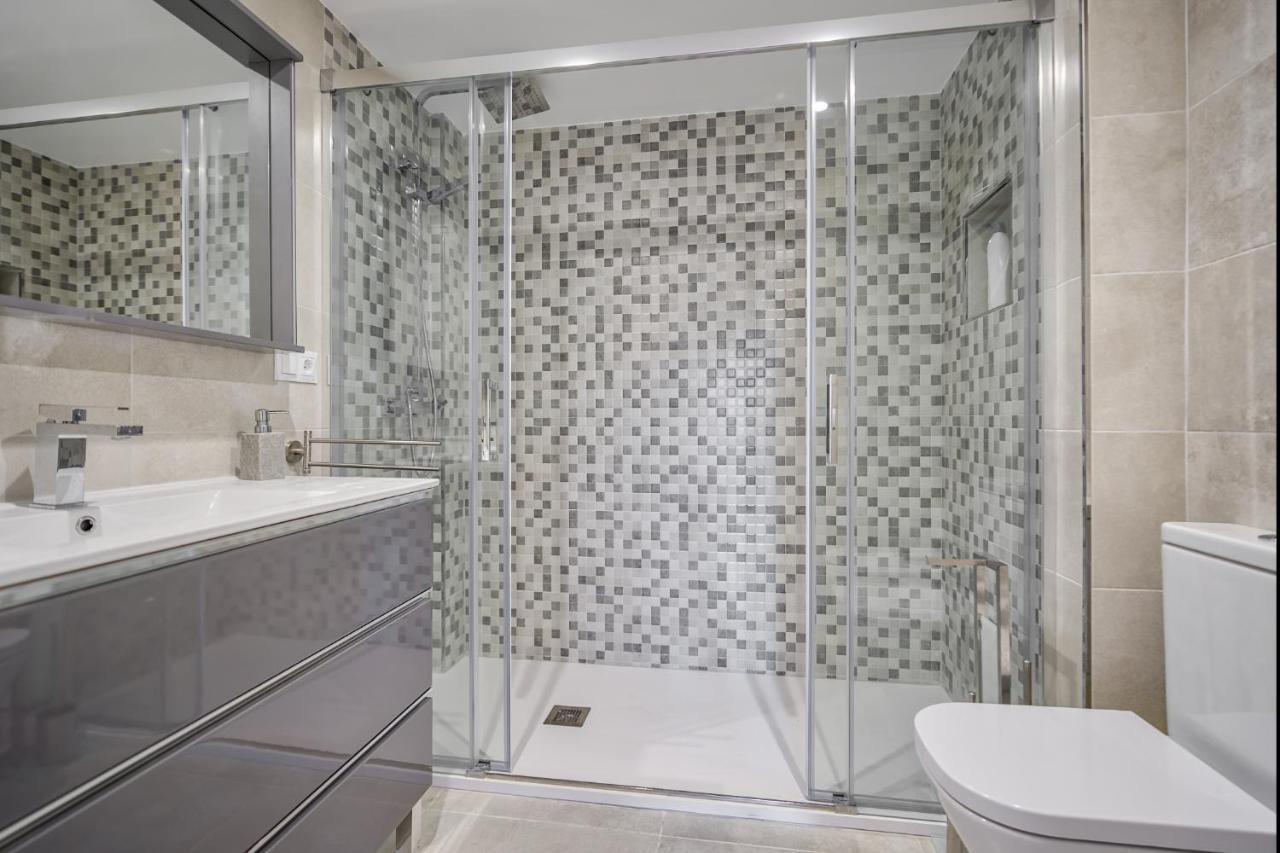 Sur Suites Alhambra Фуeнхирола Екстериор снимка