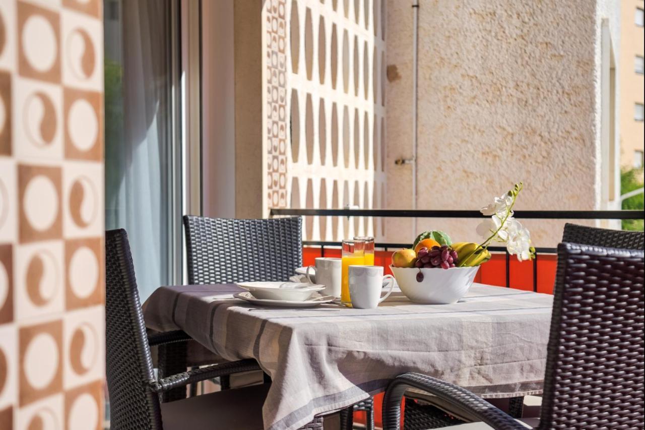 Sur Suites Alhambra Фуeнхирола Екстериор снимка