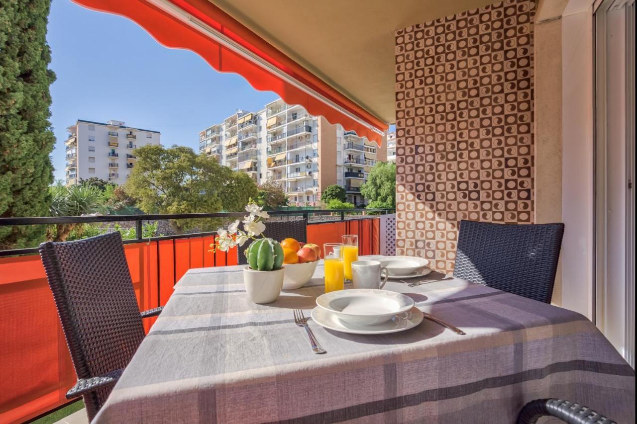 Sur Suites Alhambra Фуeнхирола Екстериор снимка